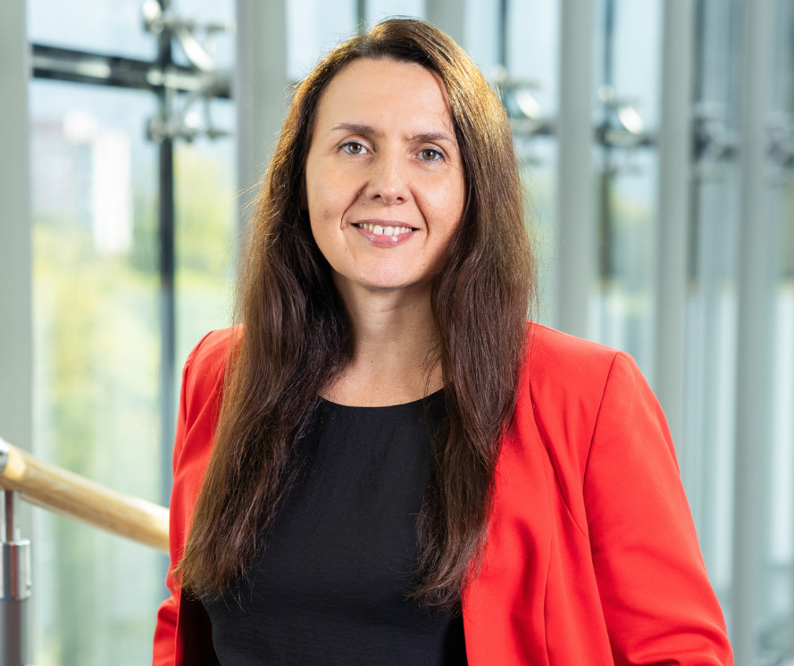 dr hab. DOROTA MOLEK-WINIARSKA